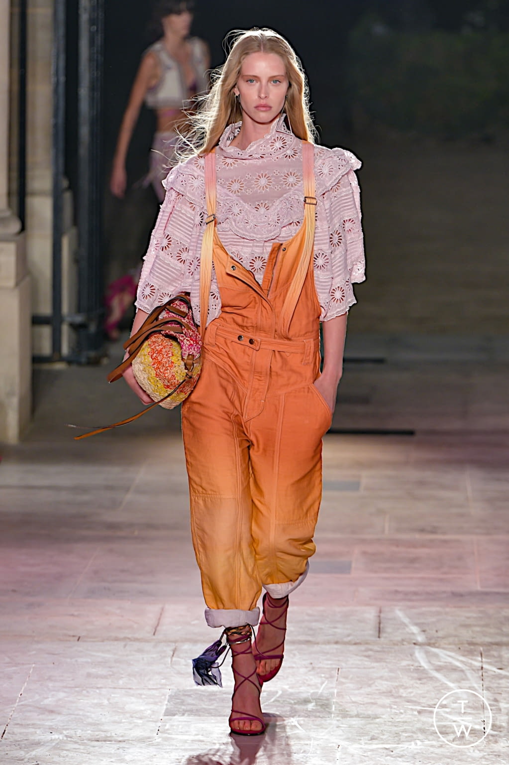 Fashion Week Paris Spring/Summer 2022 look 14 from the Isabel Marant collection 女装