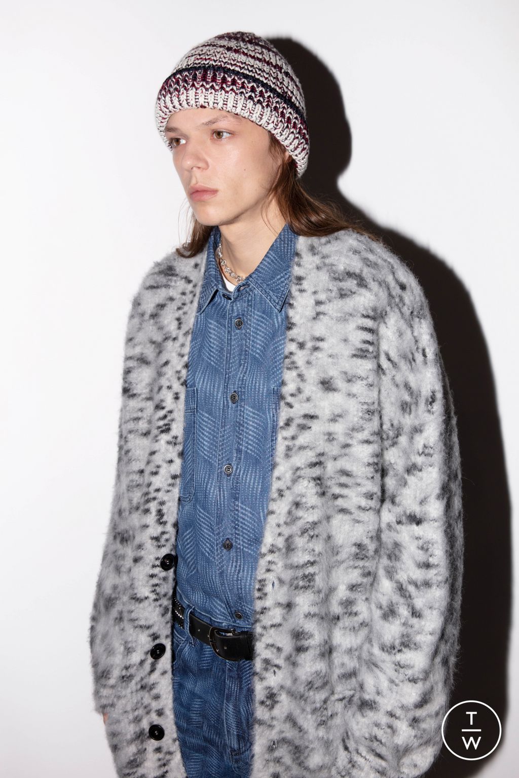 Fashion Week Paris Fall/Winter 2023 look 4 from the Isabel Marant collection menswear