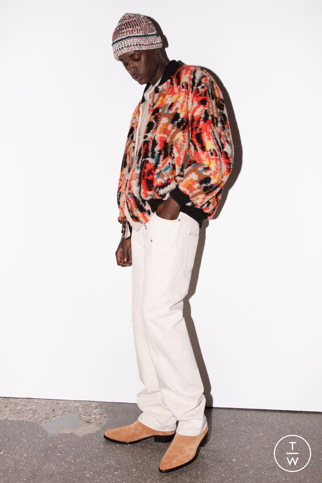 Fashion Week Paris Fall/Winter 2023 look 21 from the Isabel Marant collection menswear
