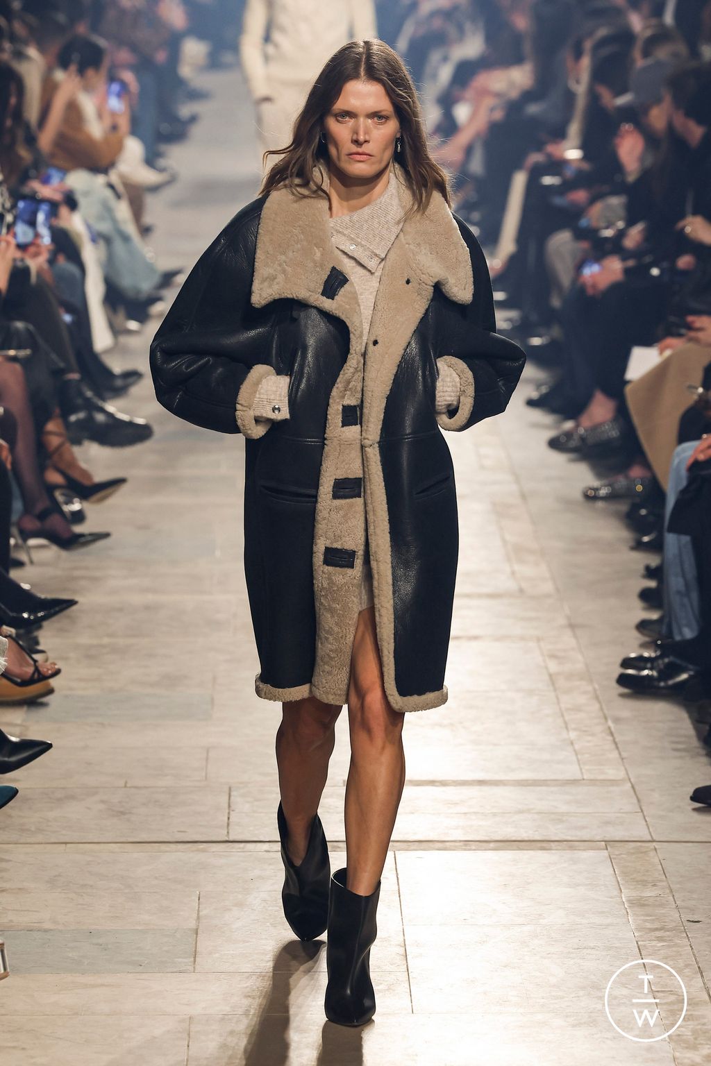 Fashion Week Paris Fall/Winter 2023 look 17 de la collection Isabel Marant womenswear