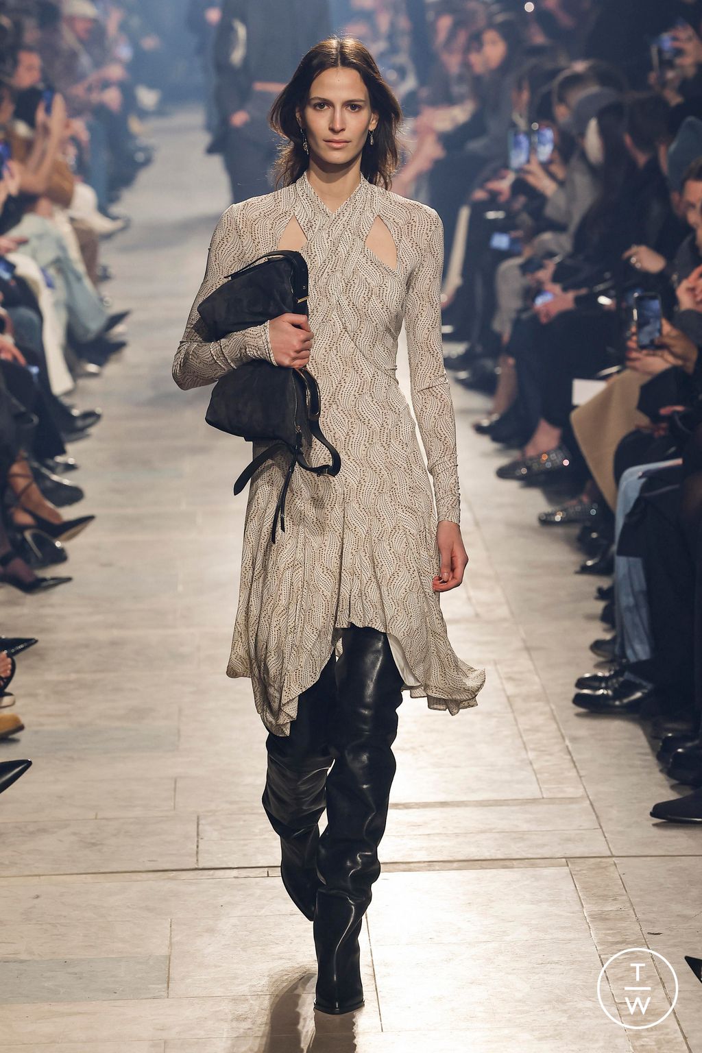 Fashion Week Paris Fall/Winter 2023 look 27 de la collection Isabel Marant womenswear