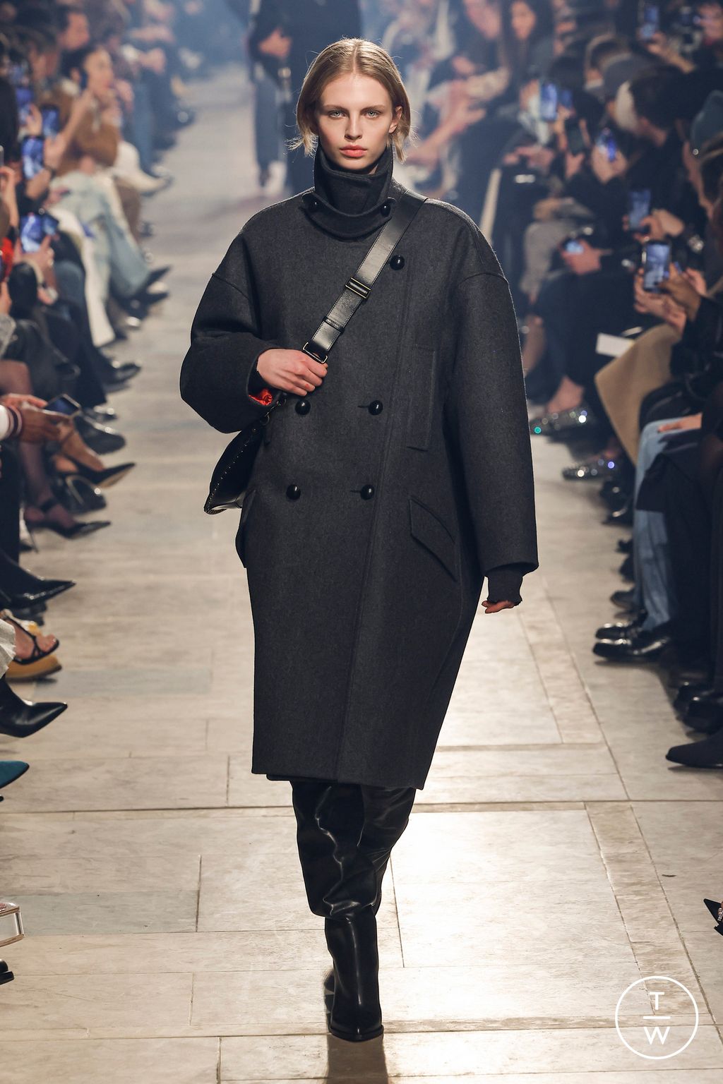 Fashion Week Paris Fall/Winter 2023 look 29 de la collection Isabel Marant womenswear