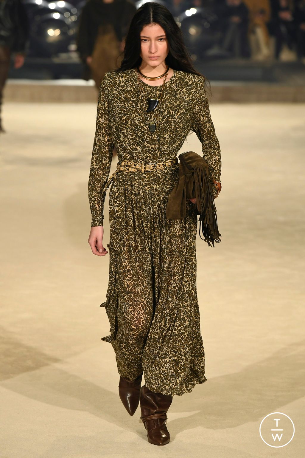 Fashion Week Paris Fall/Winter 2024 look 9 de la collection Isabel Marant womenswear