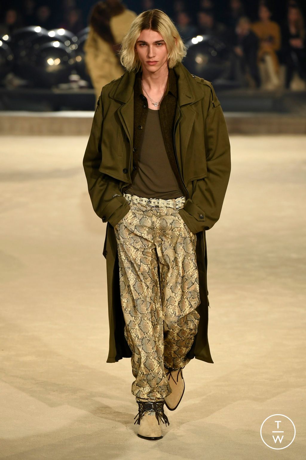 Fashion Week Paris Fall/Winter 2024 look 18 from the Isabel Marant collection 女装
