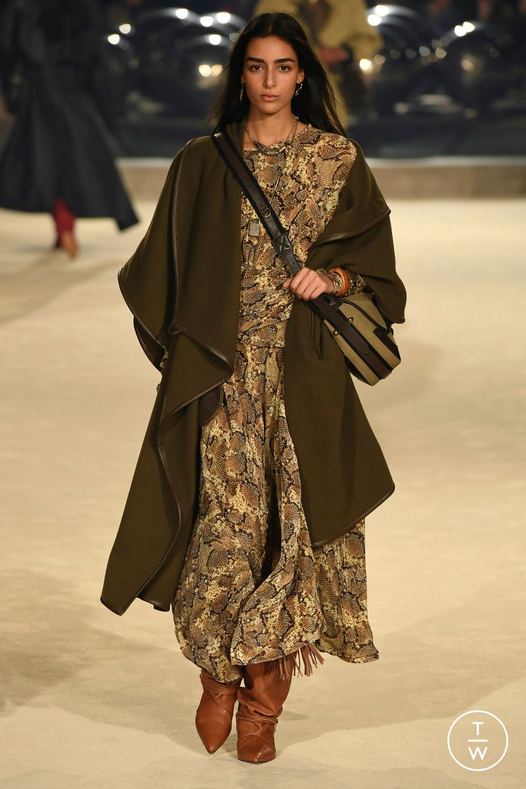 Fashion Week Paris Fall/Winter 2024 look 30 de la collection Isabel Marant womenswear