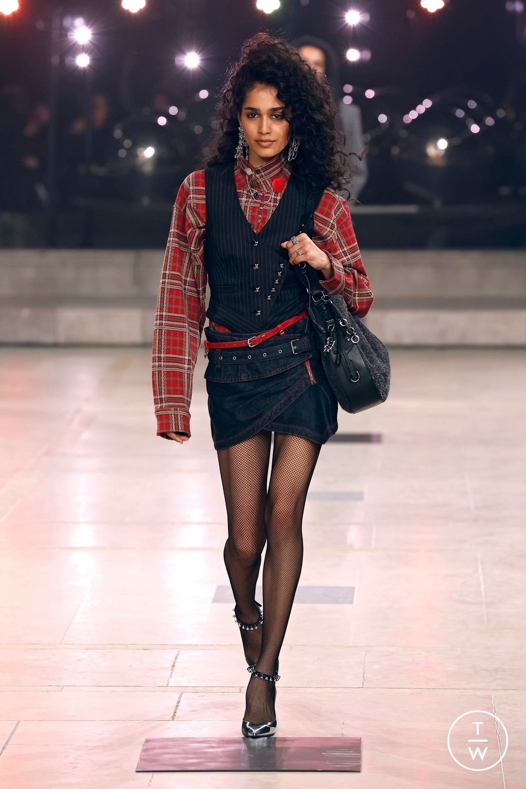 Fashion Week Paris Fall/Winter 2025 look 13 de la collection Isabel Marant womenswear
