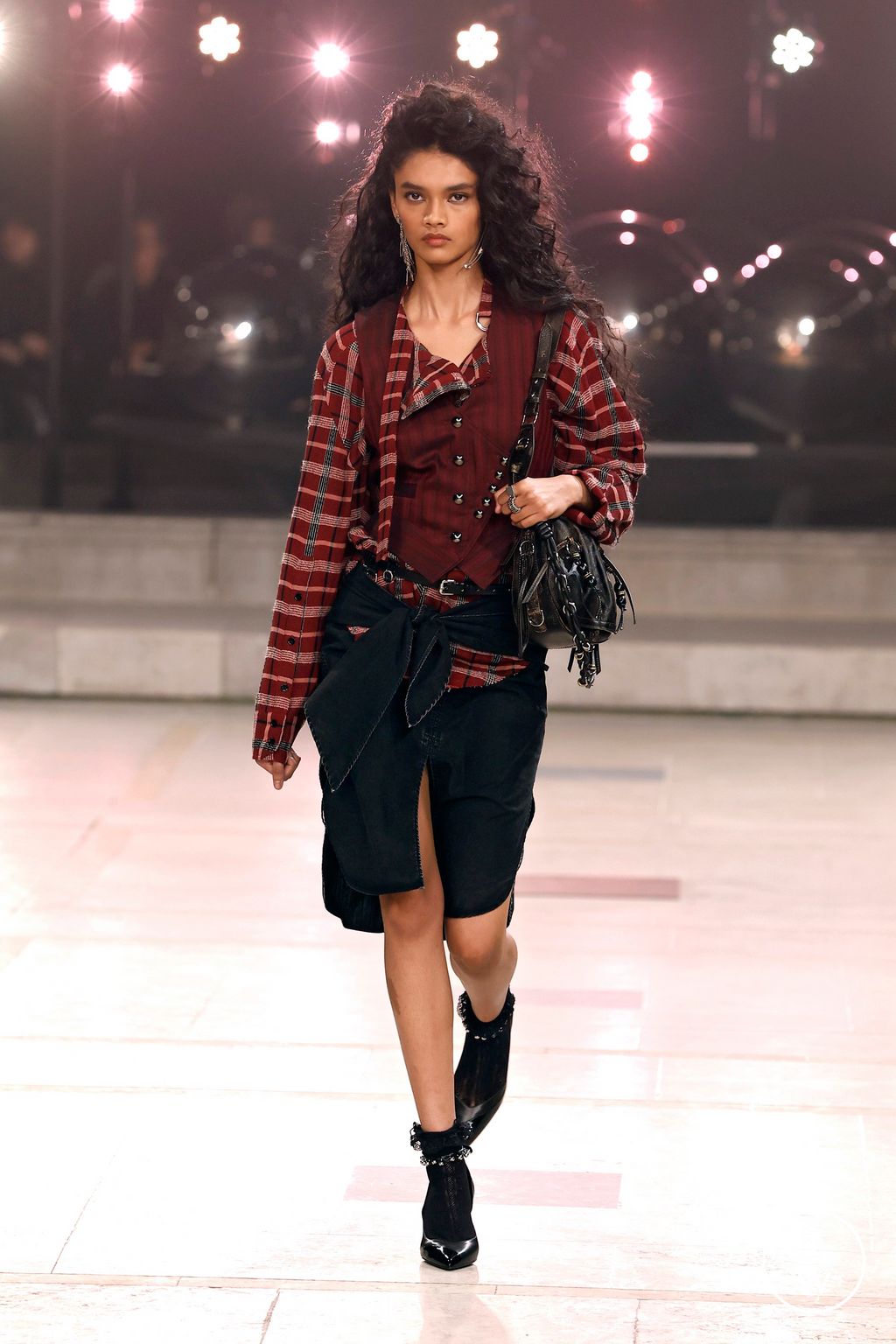 Fashion Week Paris Fall/Winter 2025 look 15 from the Isabel Marant collection womenswear