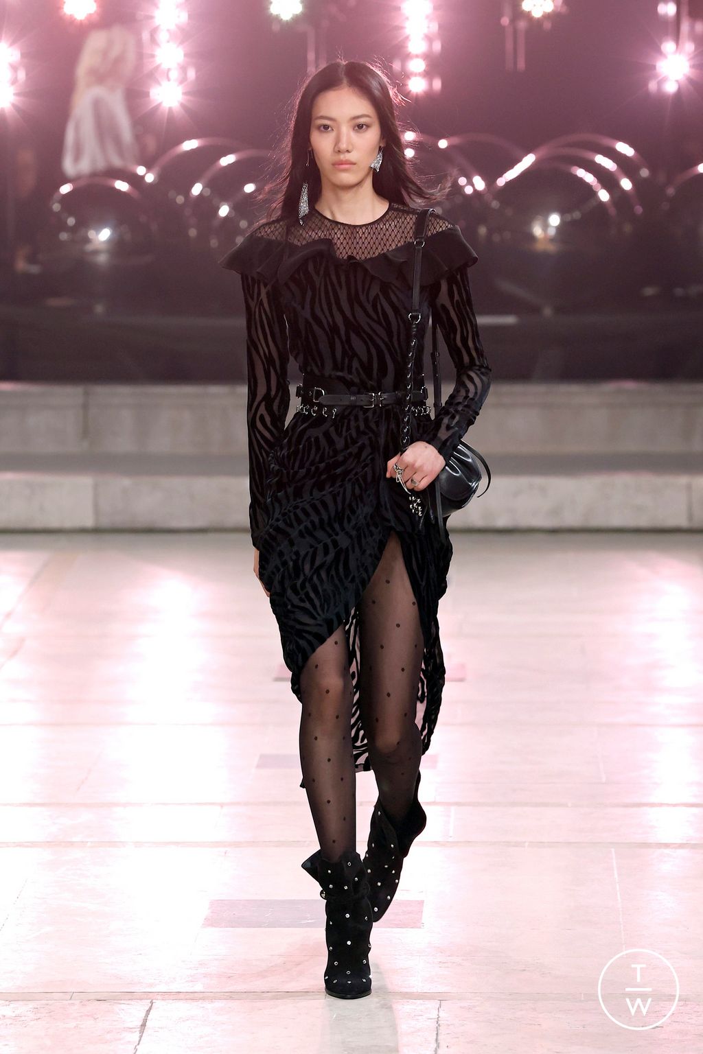 Fashion Week Paris Fall/Winter 2025 look 31 de la collection Isabel Marant womenswear