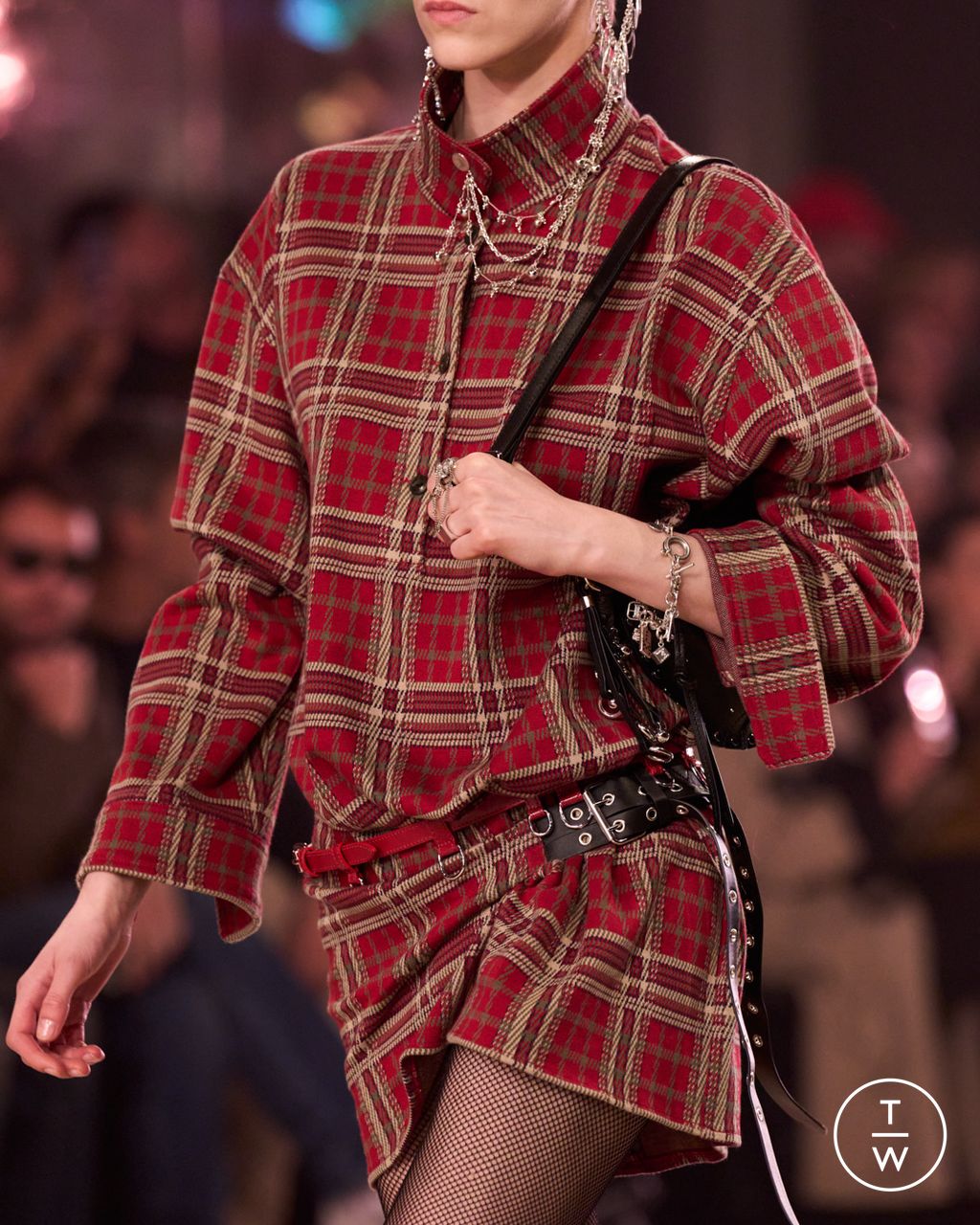 Fashion Week Paris Fall/Winter 2025 look 26 from the Isabel Marant collection womenswear accessories