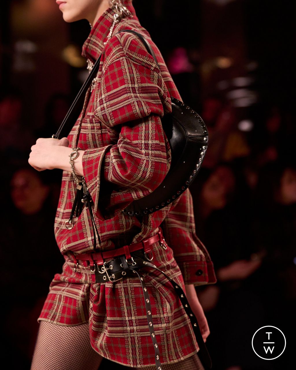 Fashion Week Paris Fall/Winter 2025 look 27 from the Isabel Marant collection womenswear accessories