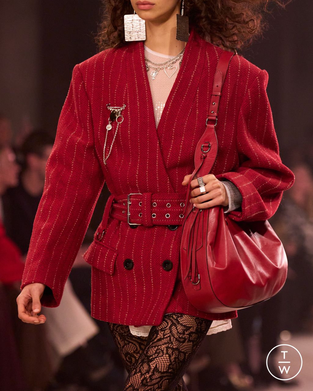 Fashion Week Paris Fall/Winter 2025 look 30 from the Isabel Marant collection womenswear accessories