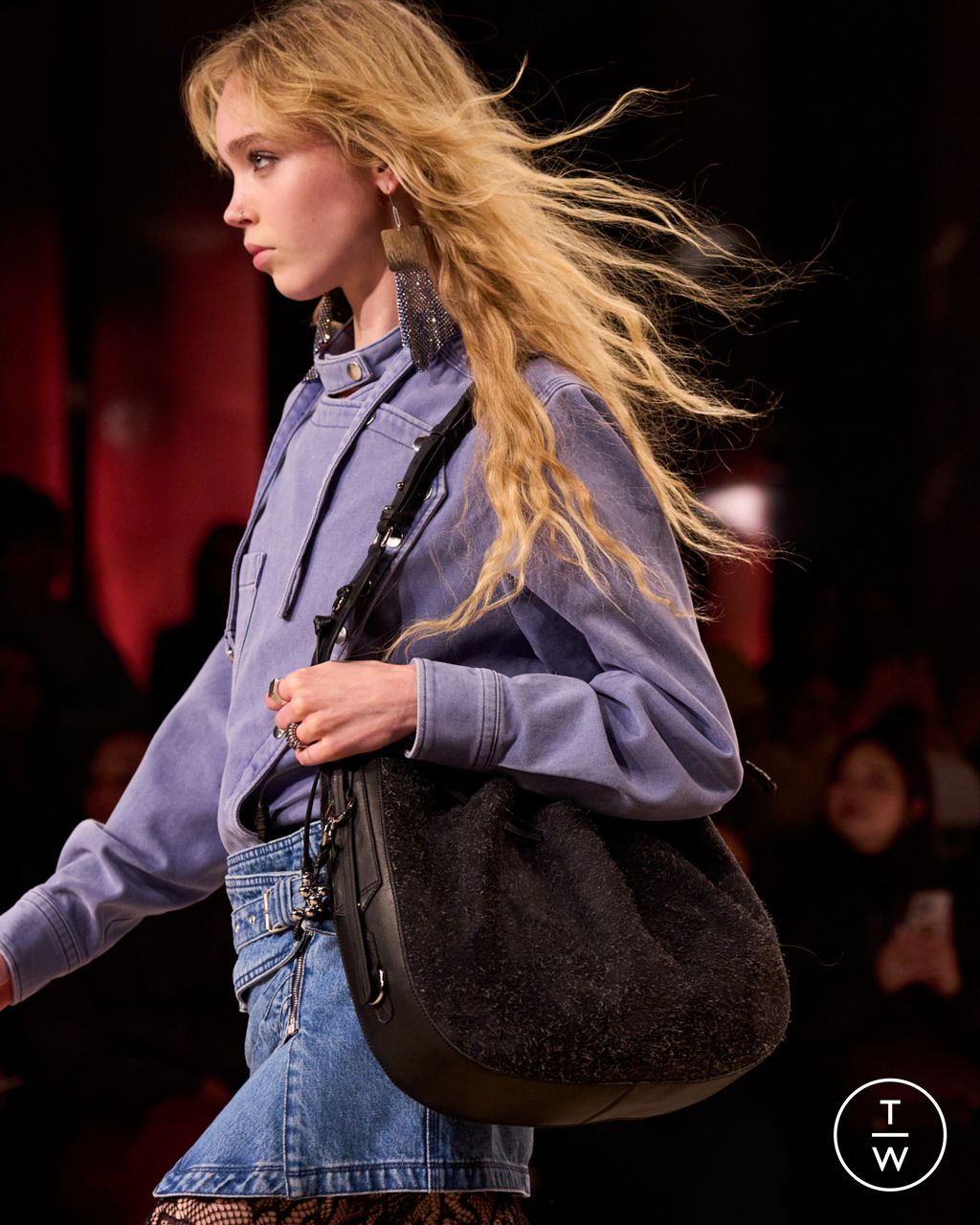 Fashion Week Paris Fall/Winter 2025 look 31 from the Isabel Marant collection womenswear accessories