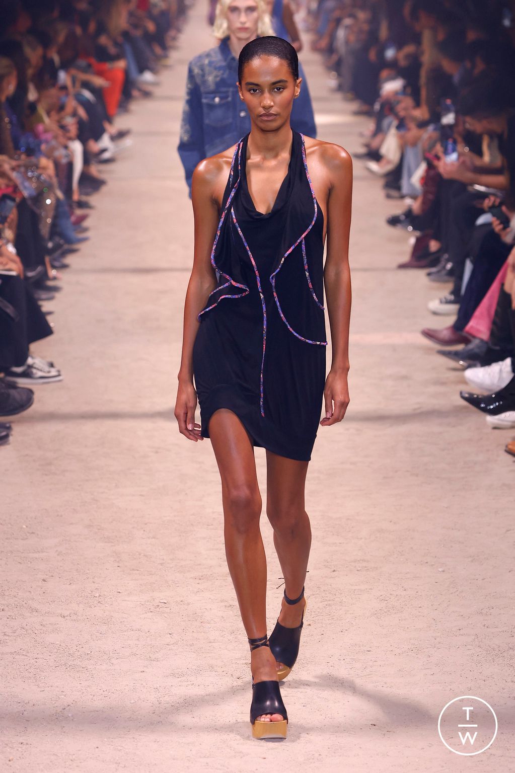 Fashion Week Paris Spring/Summer 2024 look 33 from the Isabel Marant collection 女装