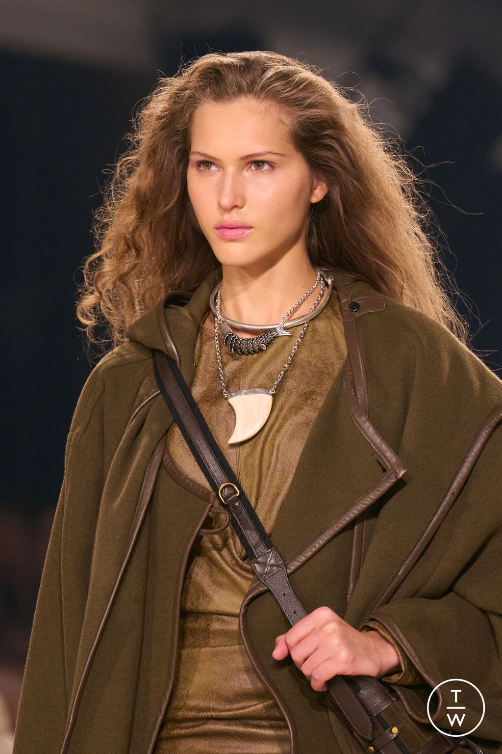 Fashion Week Paris Fall/Winter 2024 look 38 from the Isabel Marant collection womenswear accessories