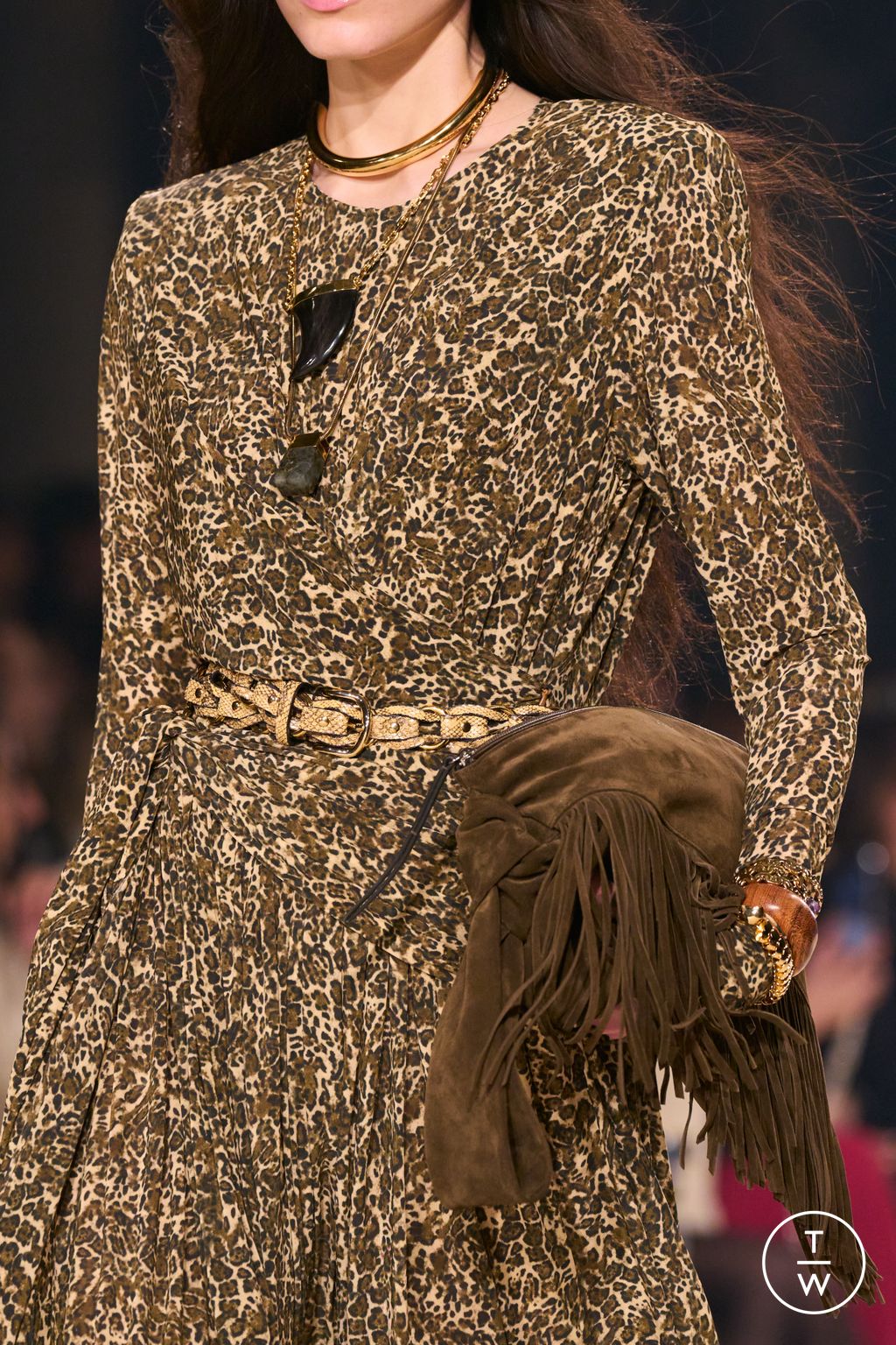 Fashion Week Paris Fall/Winter 2024 look 41 from the Isabel Marant collection womenswear accessories