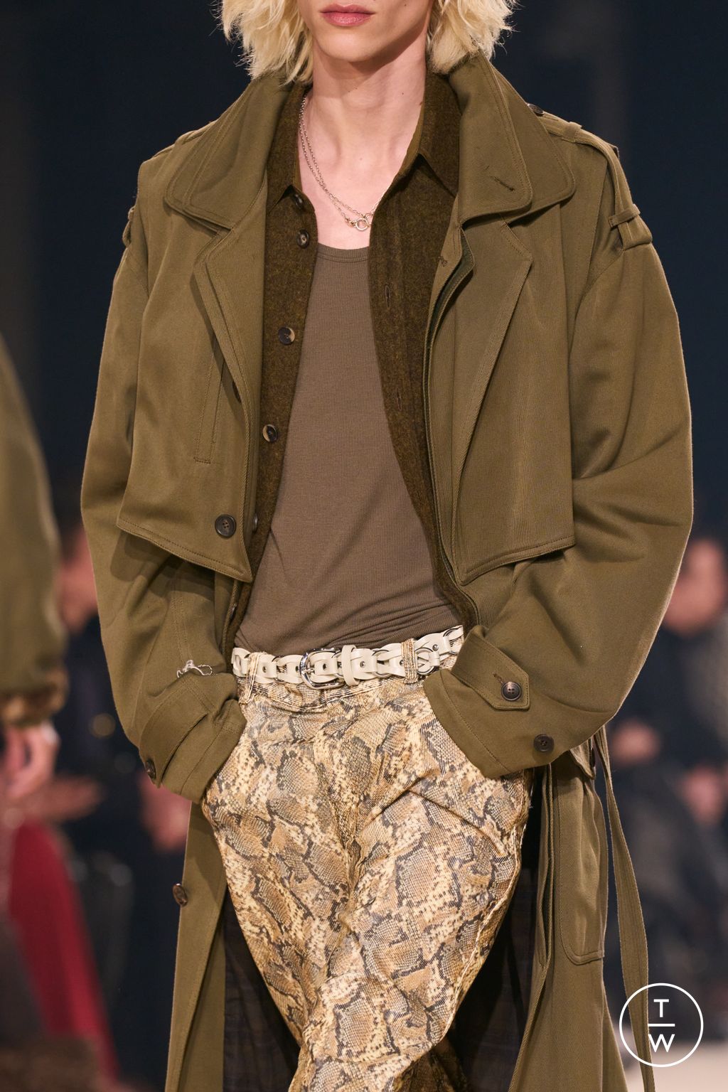 Fashion Week Paris Fall/Winter 2024 look 35 from the Isabel Marant collection womenswear accessories