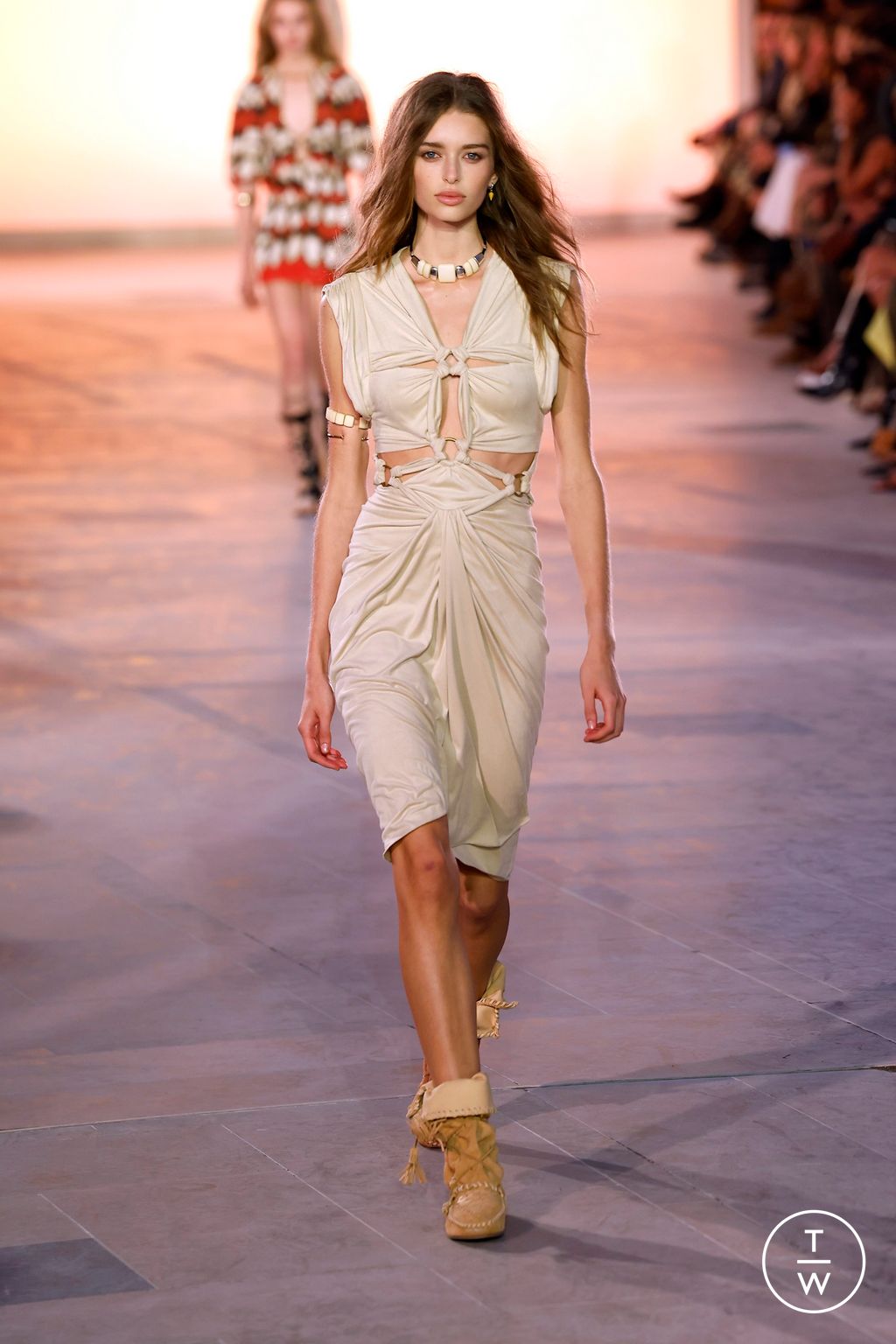Fashion Week Paris Spring/Summer 2025 look 4 from the Isabel Marant collection womenswear