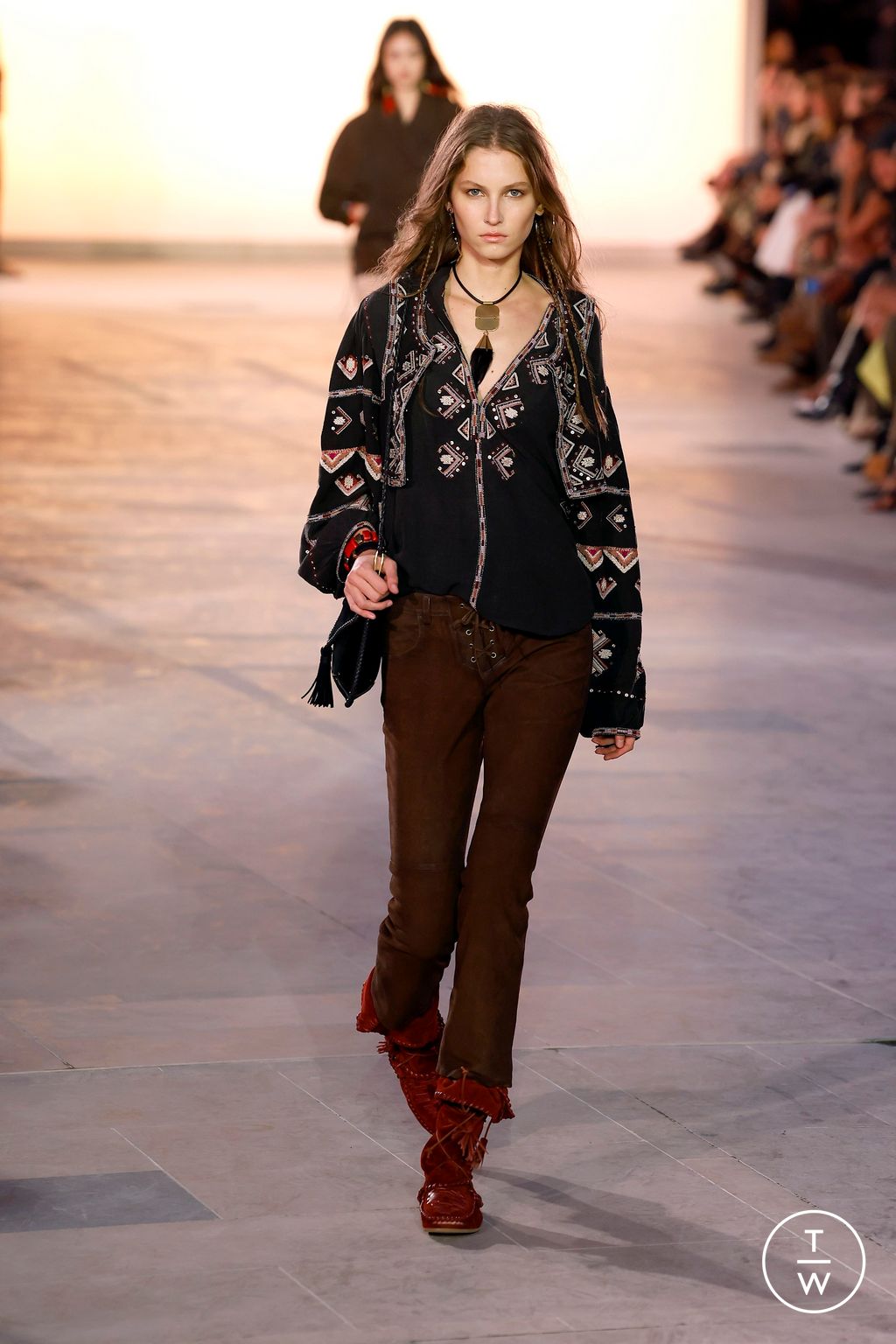 Fashion Week Paris Spring/Summer 2025 look 17 from the Isabel Marant collection womenswear