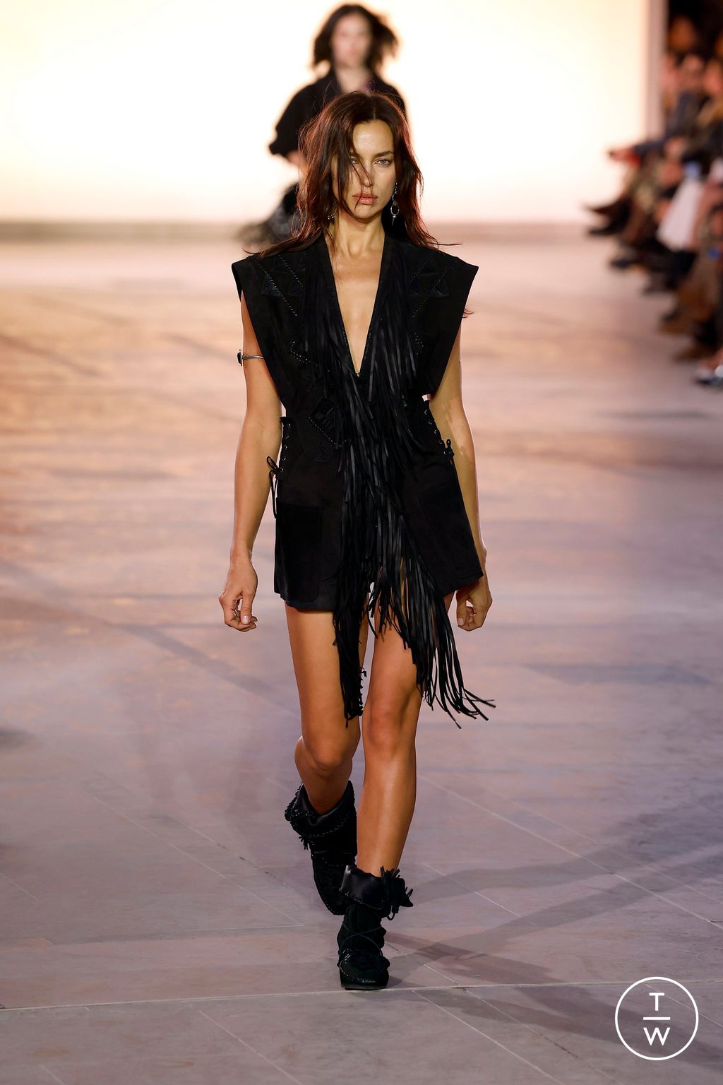 Fashion Week Paris Spring/Summer 2025 look 22 from the Isabel Marant collection womenswear