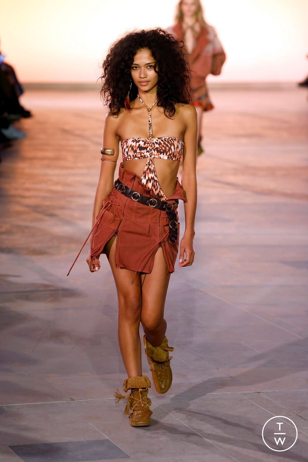 Fashion Week Paris Spring/Summer 2025 look 35 from the Isabel Marant collection womenswear