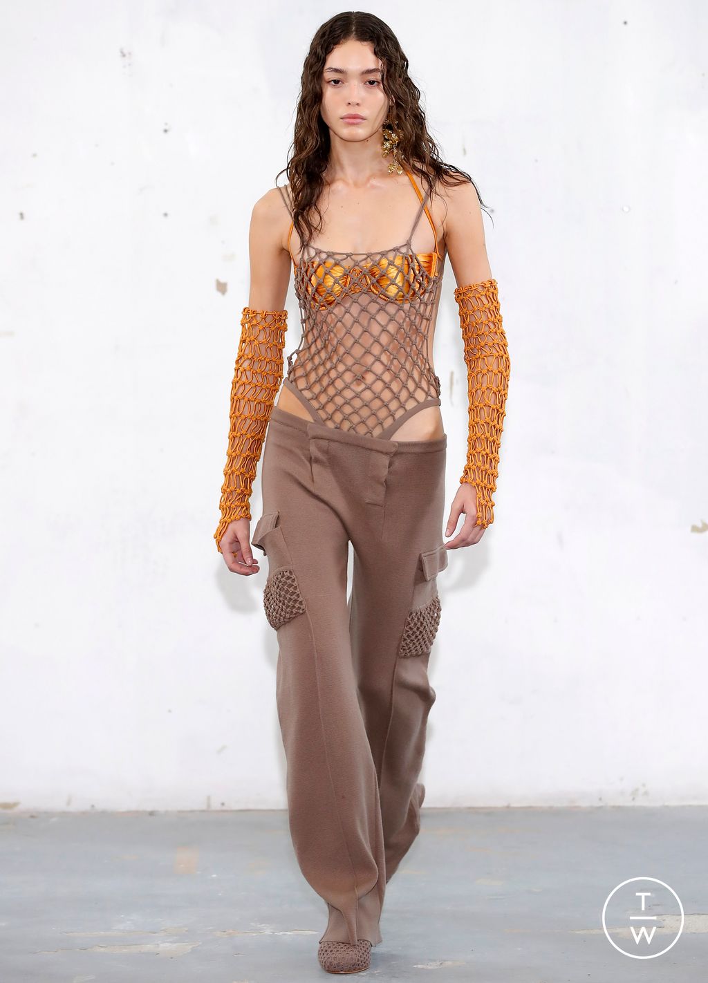 Fashion Week Paris Spring/Summer 2024 look 19 from the Isa Boulder collection womenswear