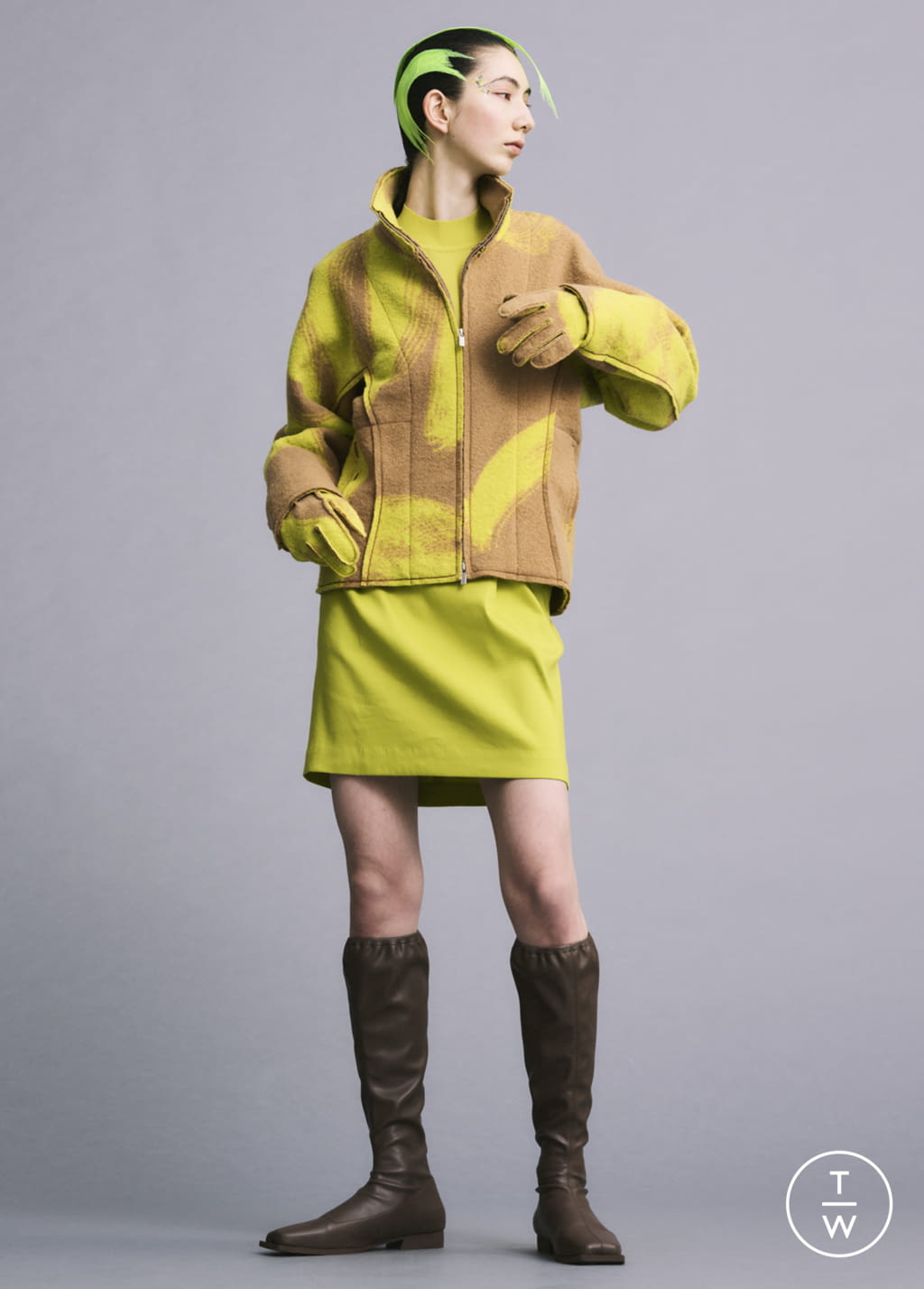 Fashion Week Paris Fall/Winter 2022 look 28 from the Issey Miyake collection womenswear