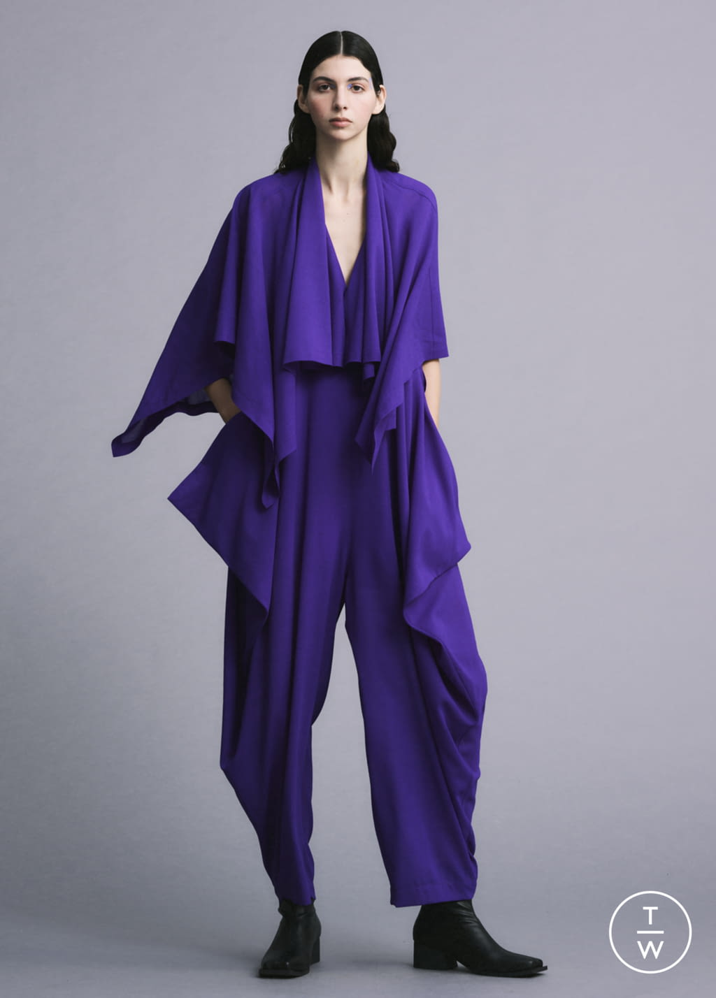Fashion Week Paris Fall/Winter 2022 look 39 de la collection Issey Miyake womenswear