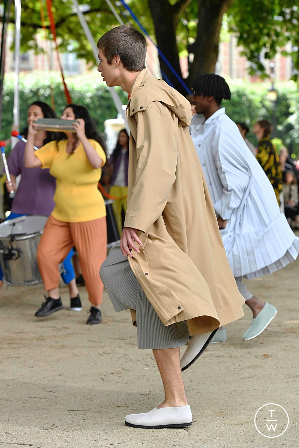 Fashion Week Paris Spring/Summer 2020 look 64 from the Issey Miyake Men collection menswear