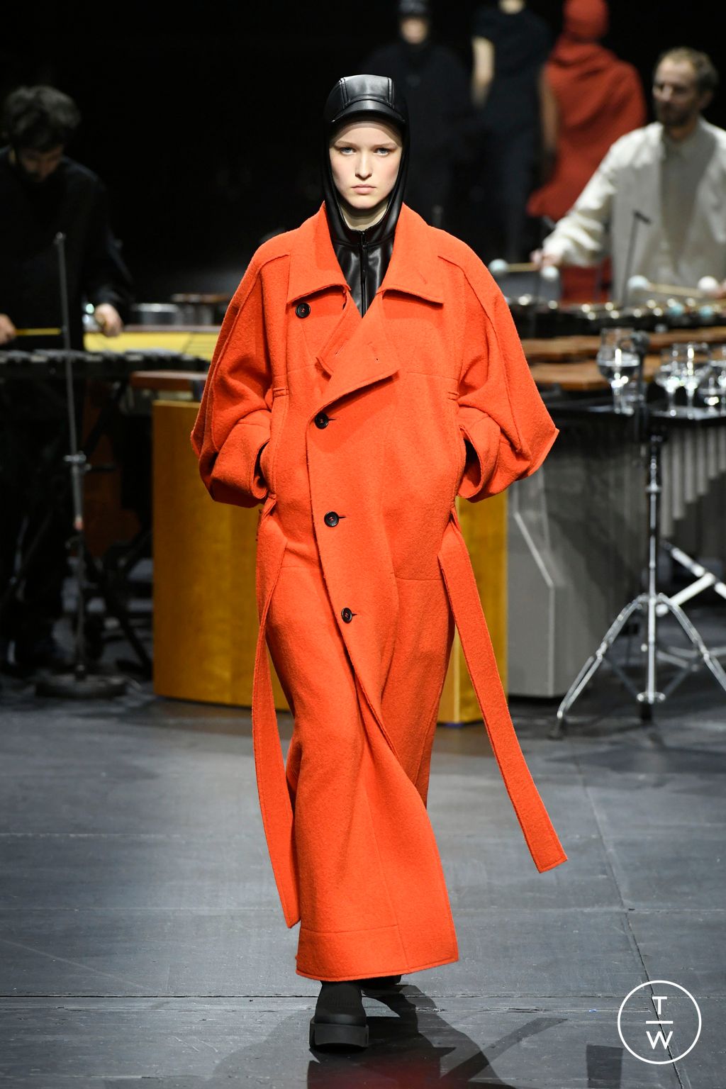 Fashion Week Paris Fall/Winter 2023 look 31 from the Issey Miyake collection womenswear
