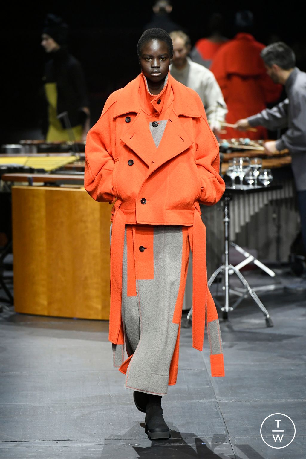 Fashion Week Paris Fall/Winter 2023 look 35 from the Issey Miyake collection womenswear