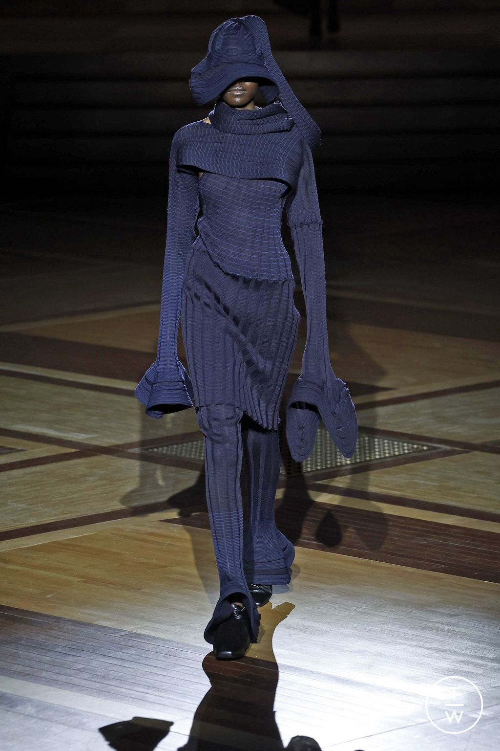 Fashion Week Paris Fall/Winter 2024 look 3 from the Issey Miyake collection 女装