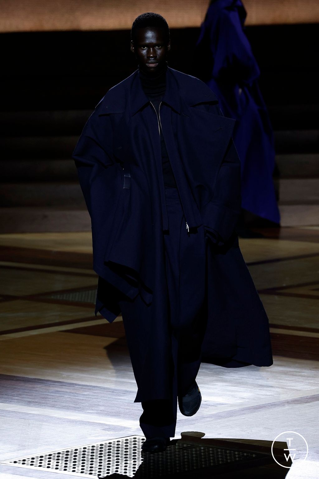 Fashion Week Paris Fall/Winter 2024 look 9 from the Issey Miyake collection womenswear