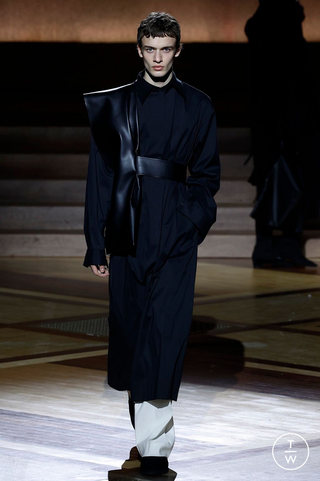 Fashion Week Paris Fall/Winter 2024 look 27 from the Issey Miyake collection womenswear