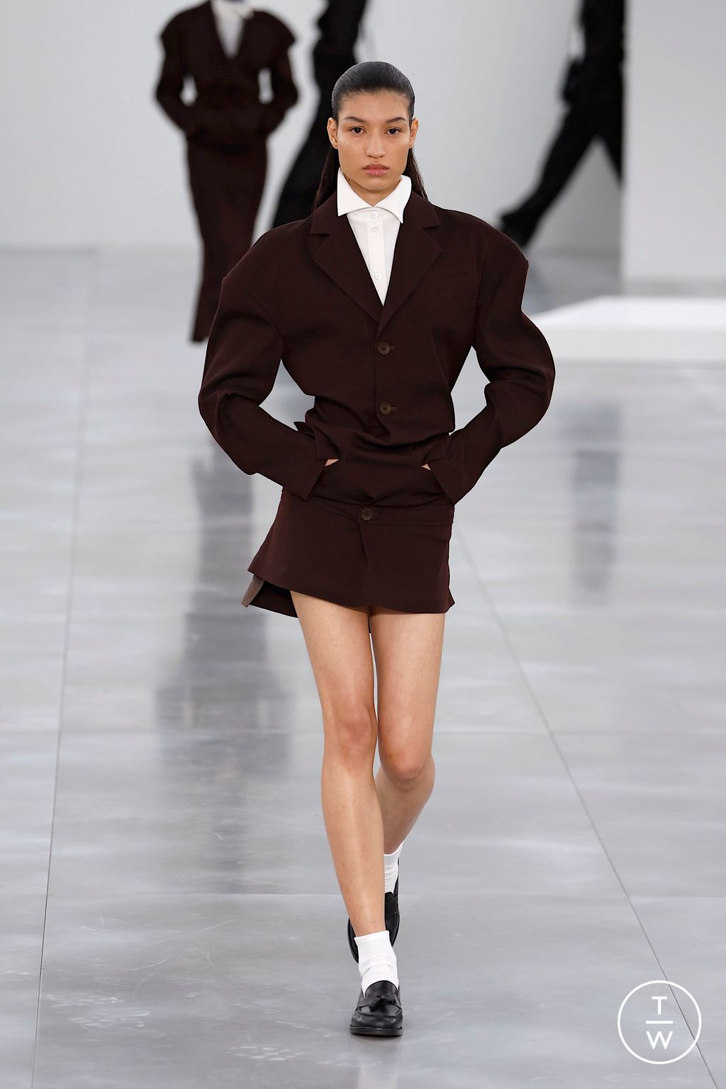 Fashion Week Paris Fall/Winter 2025 look 11 from the Issey Miyake collection womenswear
