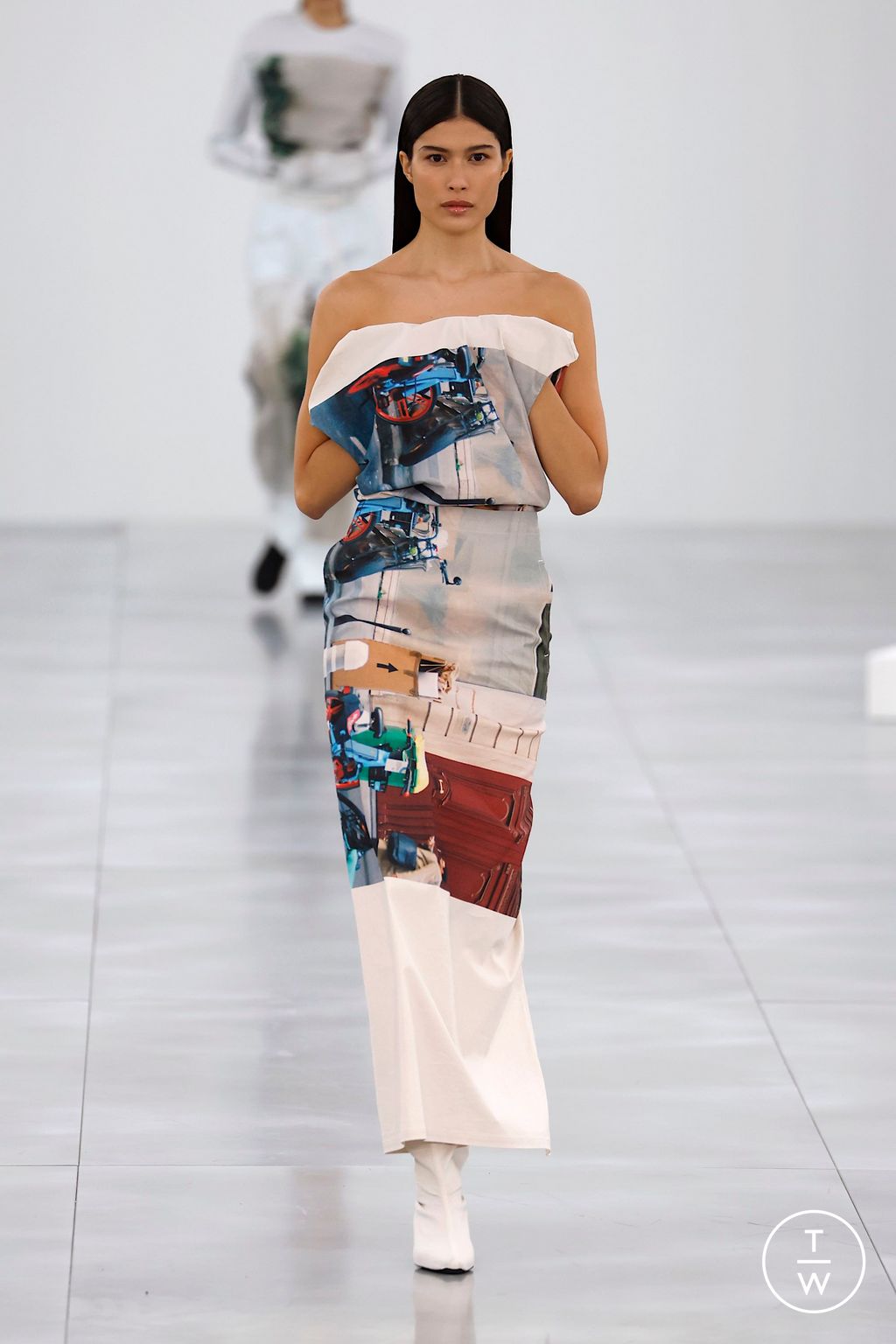 Fashion Week Paris Fall/Winter 2025 look 40 from the Issey Miyake collection 女装