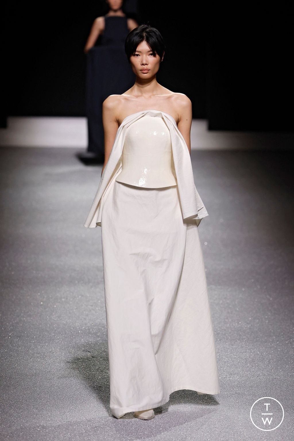 Fashion Week Paris Fall/Winter 2026 look 1 from the Issey Miyake collection womenswear