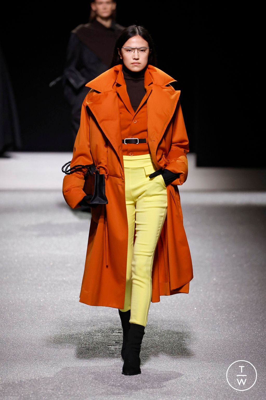 Fashion Week Paris Fall/Winter 2026 look 16 from the Issey Miyake collection 女装