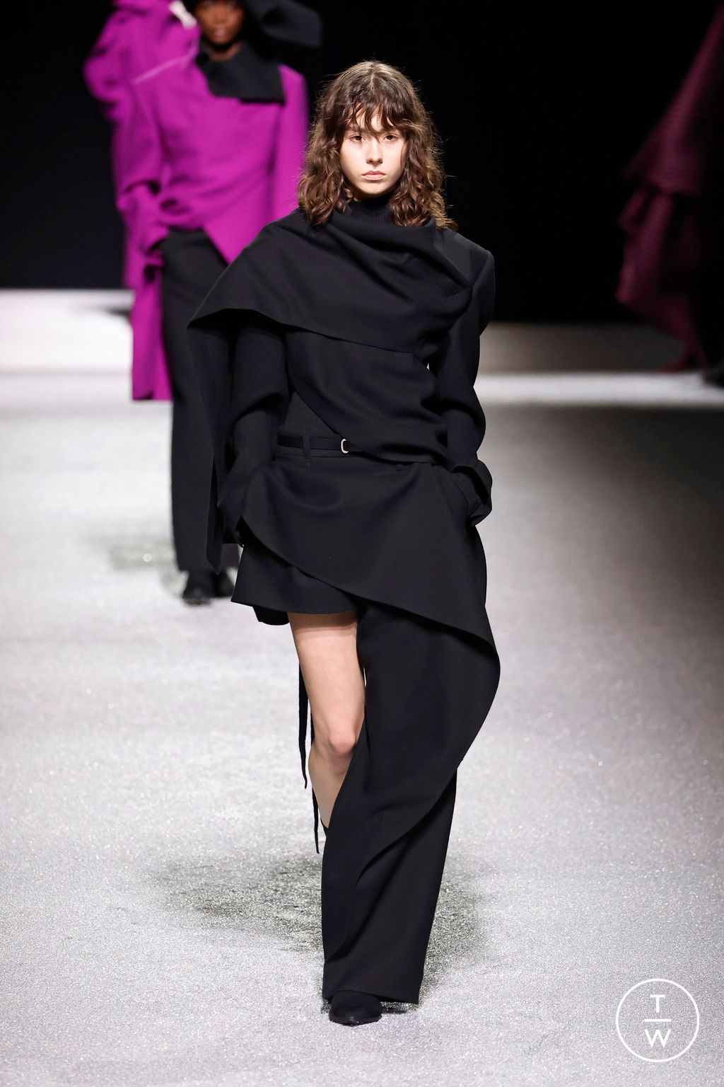 Fashion Week Paris Fall/Winter 2026 look 44 from the Issey Miyake collection womenswear