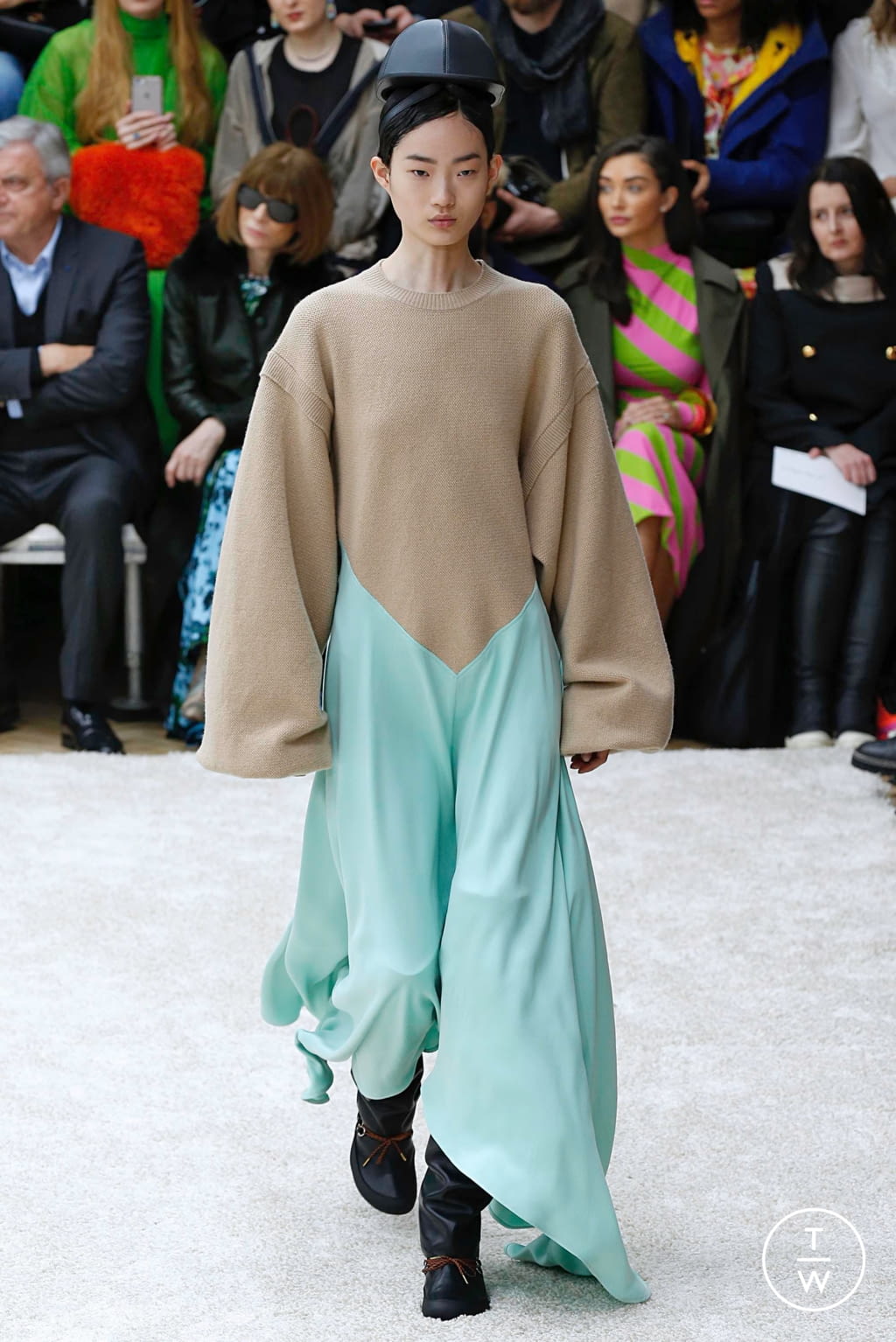 Fashion Week London Fall/Winter 2019 look 38 de la collection JW Anderson womenswear