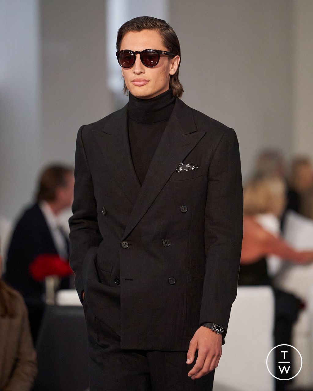 Fashion Week New York Fall/Winter 2022 look 4 from the Ralph Lauren collection 男装配饰