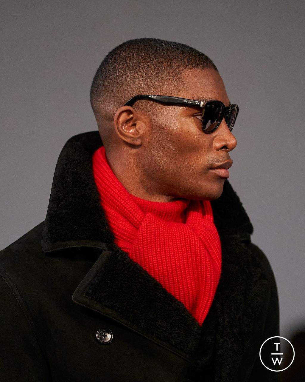Fashion Week New York Fall/Winter 2022 look 11 from the Ralph Lauren collection menswear accessories