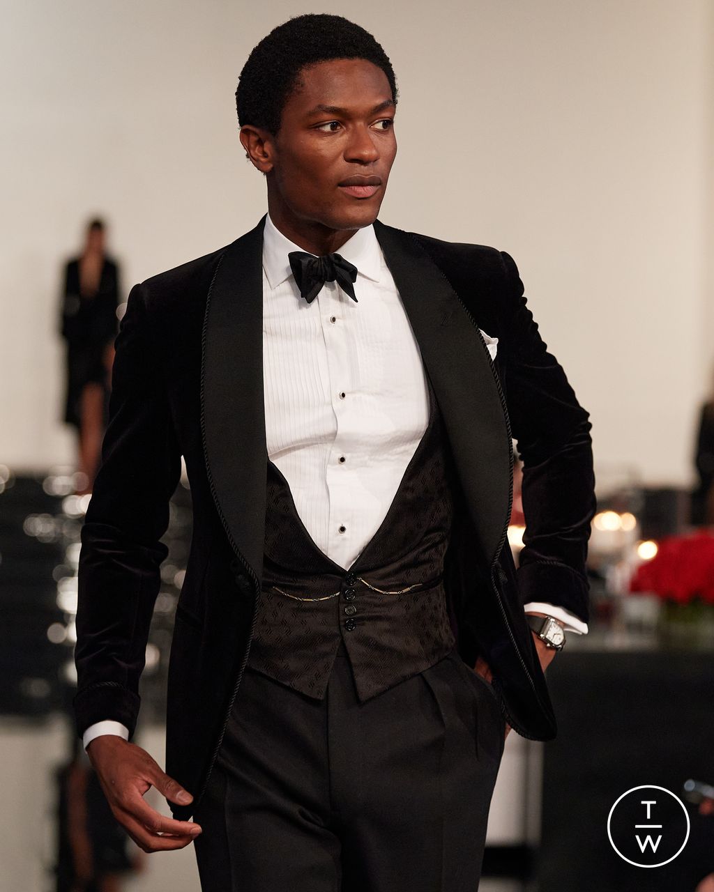 Fashion Week New York Fall/Winter 2022 look 15 from the Ralph Lauren collection menswear accessories