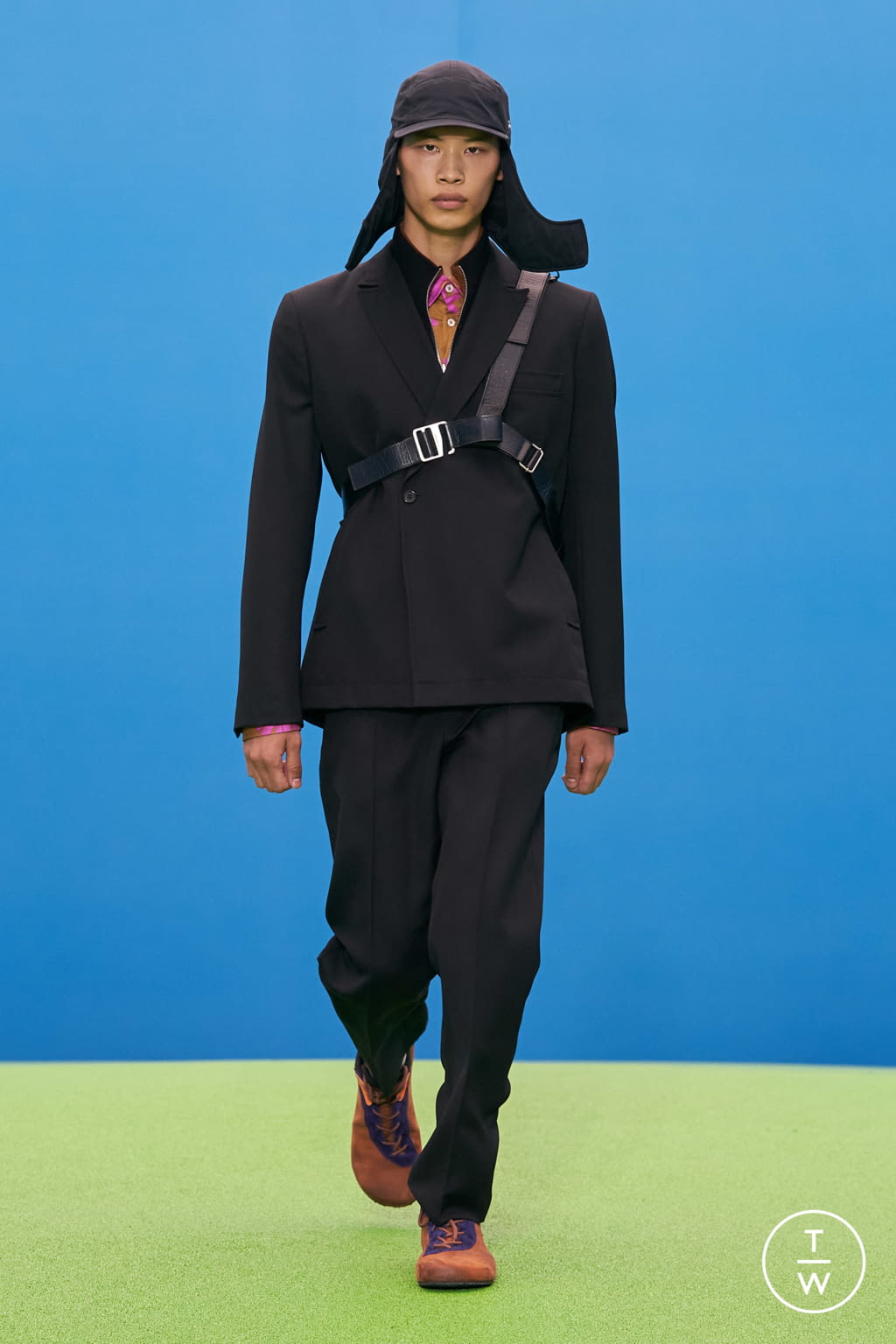 Fashion Week Paris Fall/Winter 2021 look 22 from the Jacquemus collection 女装