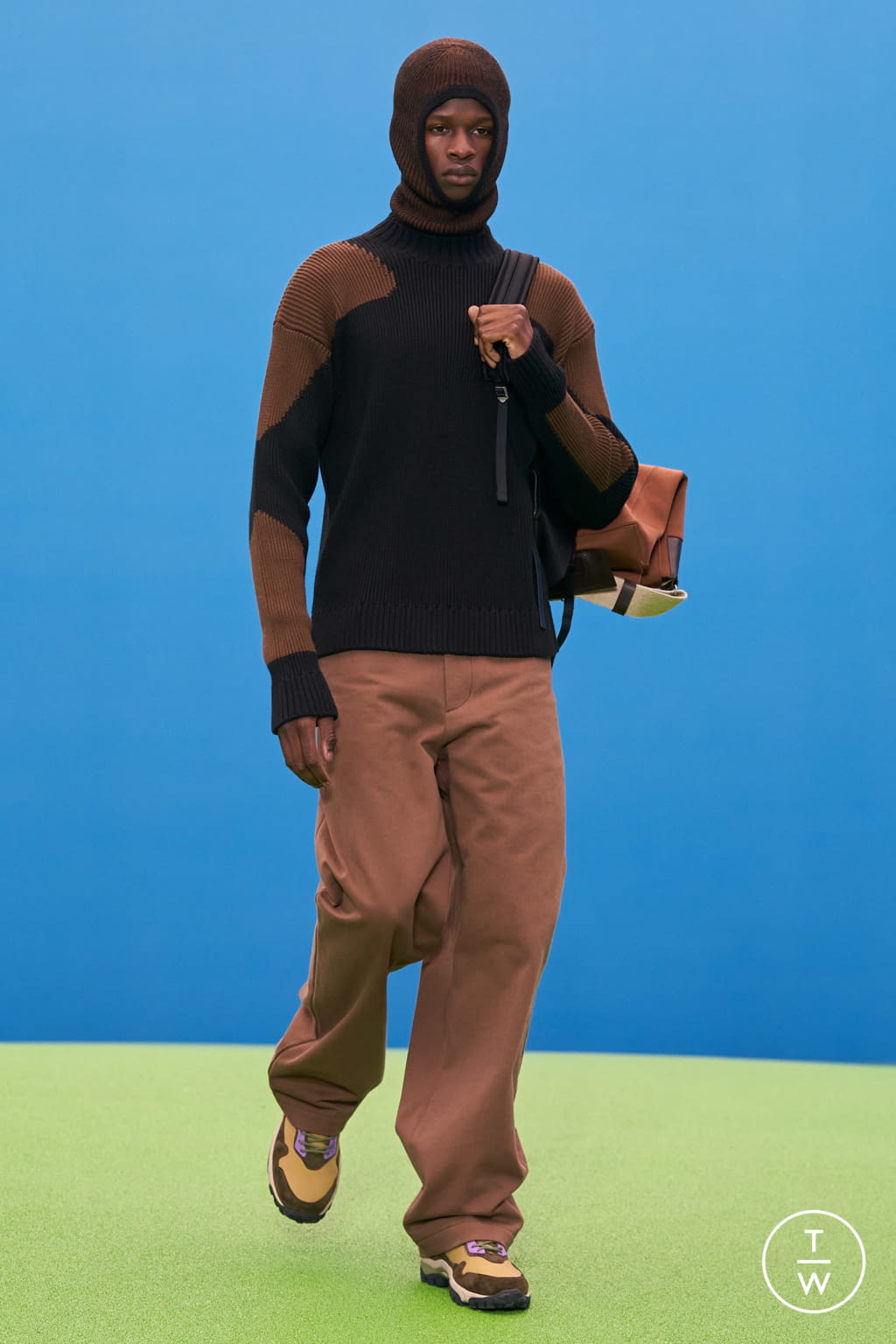 Fashion Week Paris Fall/Winter 2021 look 22 from the Jacquemus collection 男装