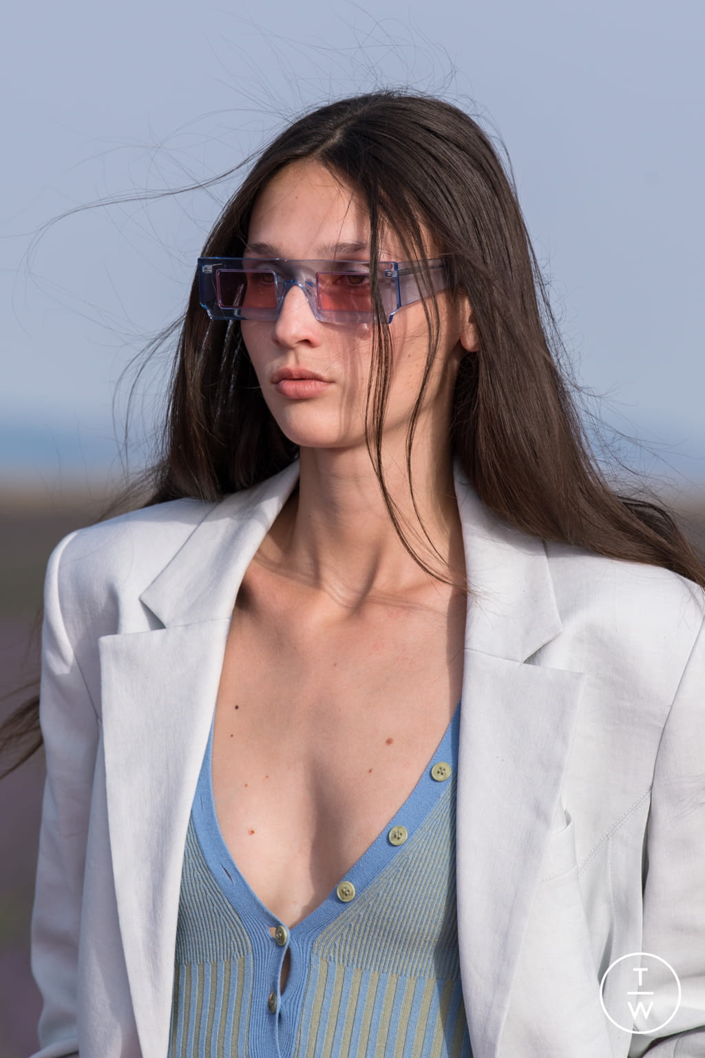 Fashion Week Paris Spring/Summer 2020 look 38 from the Jacquemus collection womenswear accessories