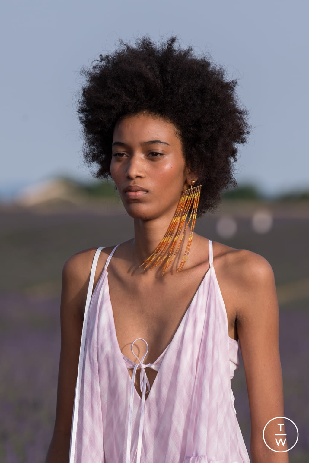 Fashion Week Paris Spring/Summer 2020 look 33 from the Jacquemus collection womenswear accessories