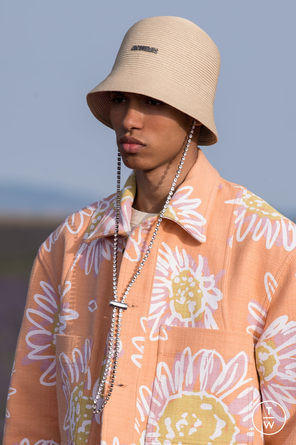 Fashion Week Paris Spring/Summer 2020 look 21 from the Jacquemus collection menswear accessories