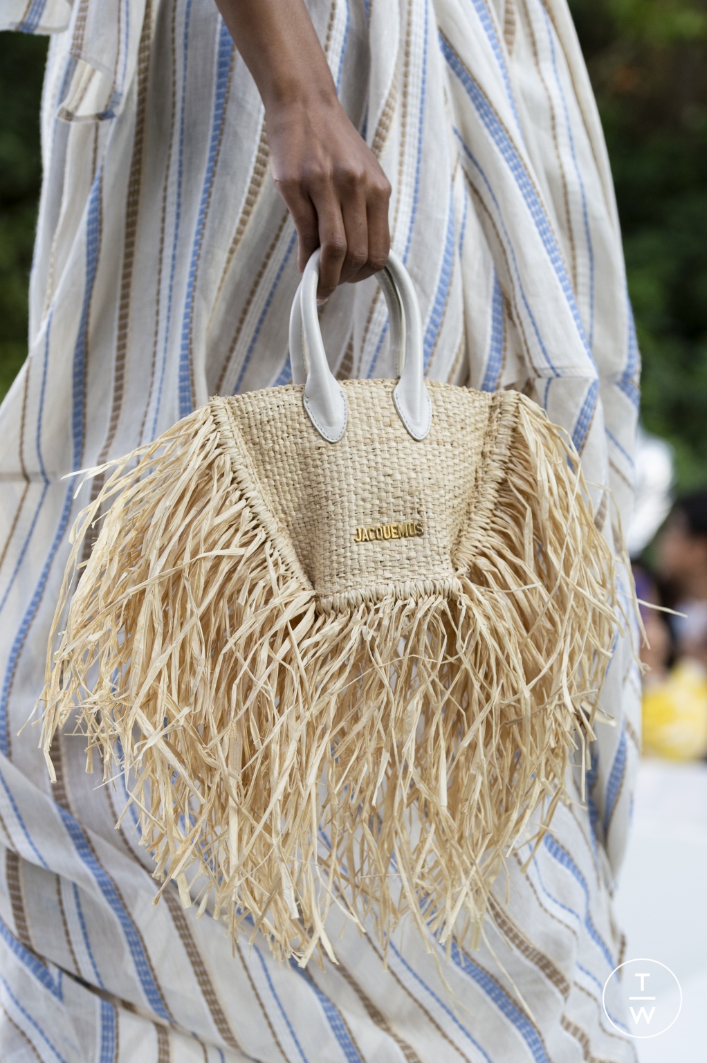 Fashion Week Paris Spring/Summer 2019 look 3 from the Jacquemus collection womenswear accessories