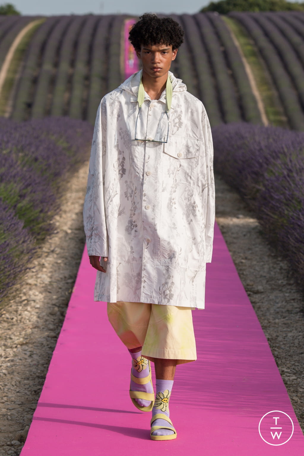 Fashion Week Paris Spring/Summer 2020 look 52 de la collection Jacquemus menswear