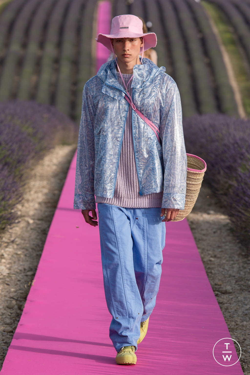 Fashion Week Paris Spring/Summer 2020 look 56 de la collection Jacquemus menswear